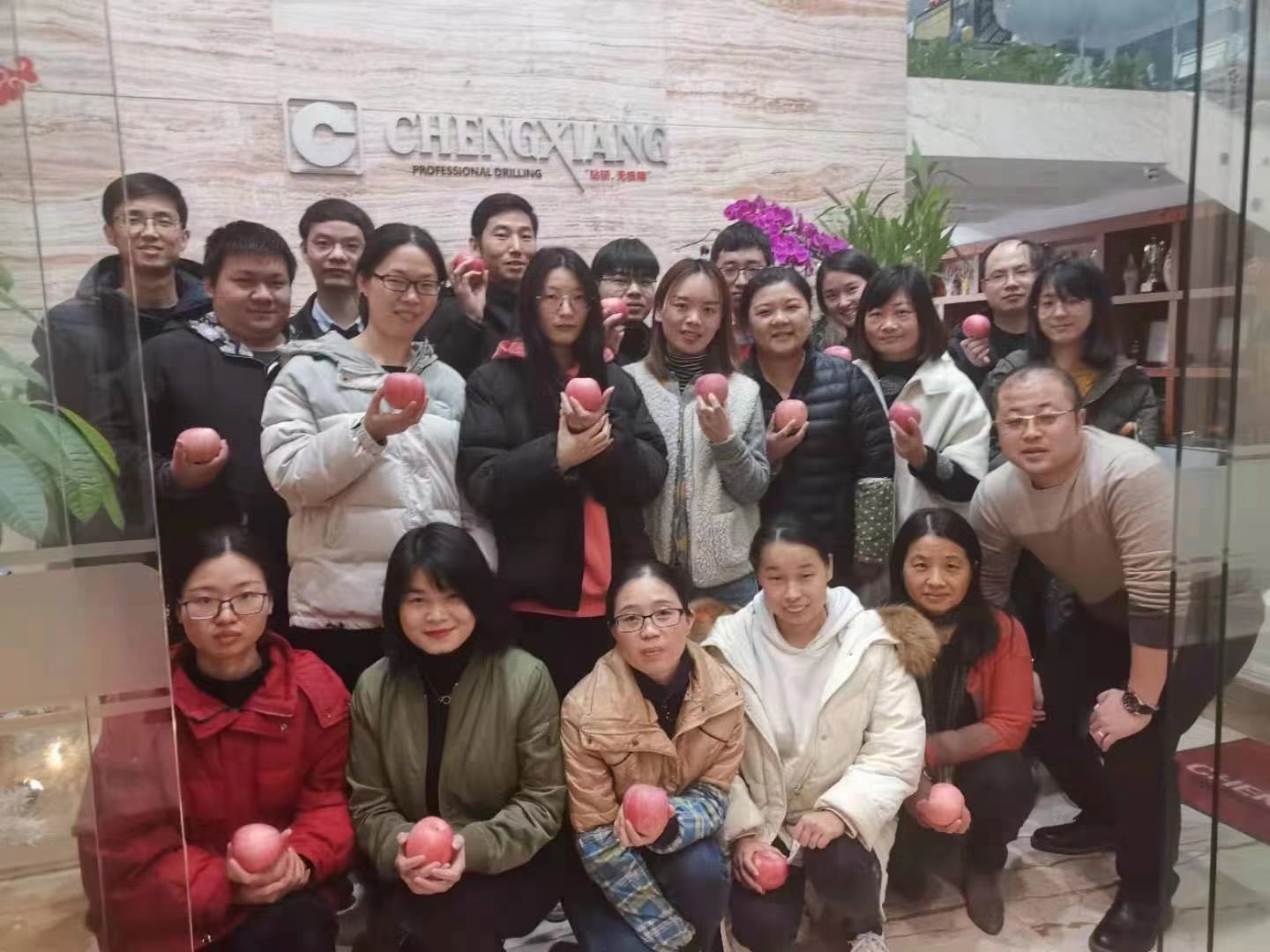 風勁帆滿圖新志，砥礪奮進正此時